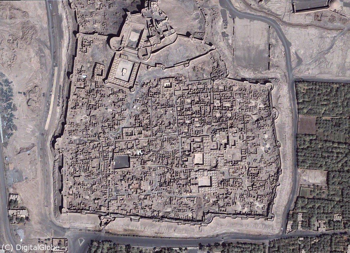 地震前のバム城塞のQuickBird衛星画像