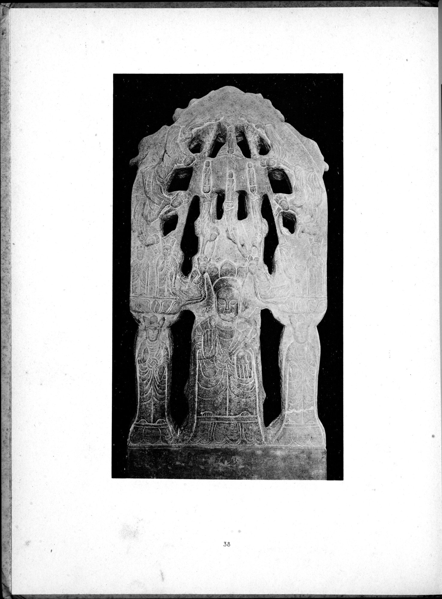 Die Chinesische Steinplastik : vol.1 / Page 42 (Grayscale High Resolution Image)