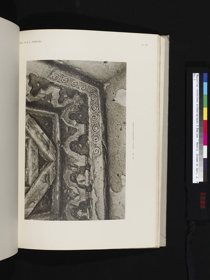 Nouvelles Recherches Archéologiques à Bāmiyān : vol.1 / 189 ページ（カラー画像）