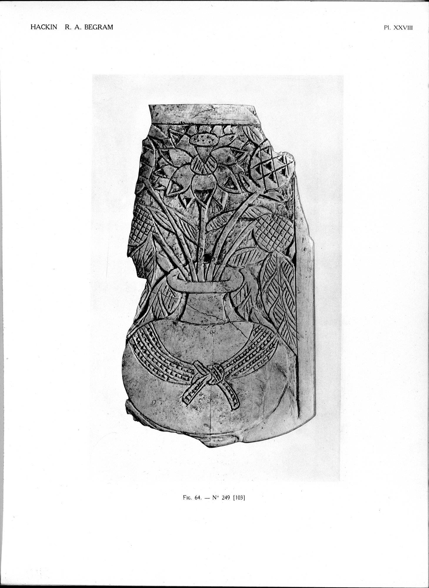 Recherches Archéologiques à Begram : vol.2 / Page 61 (Grayscale High Resolution Image)