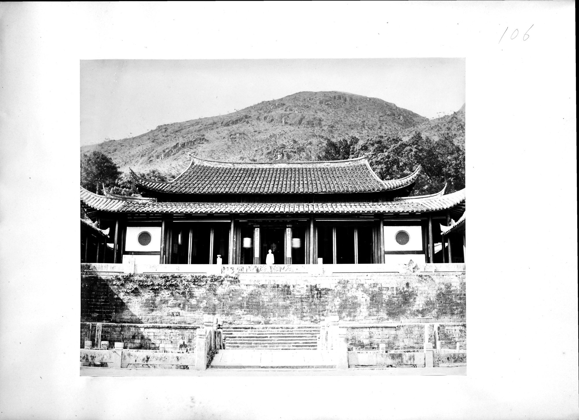 Album of Hongkong Canton Macao Amoy Foochow : vol.1 / 108 ページ（白黒高解像度画像）