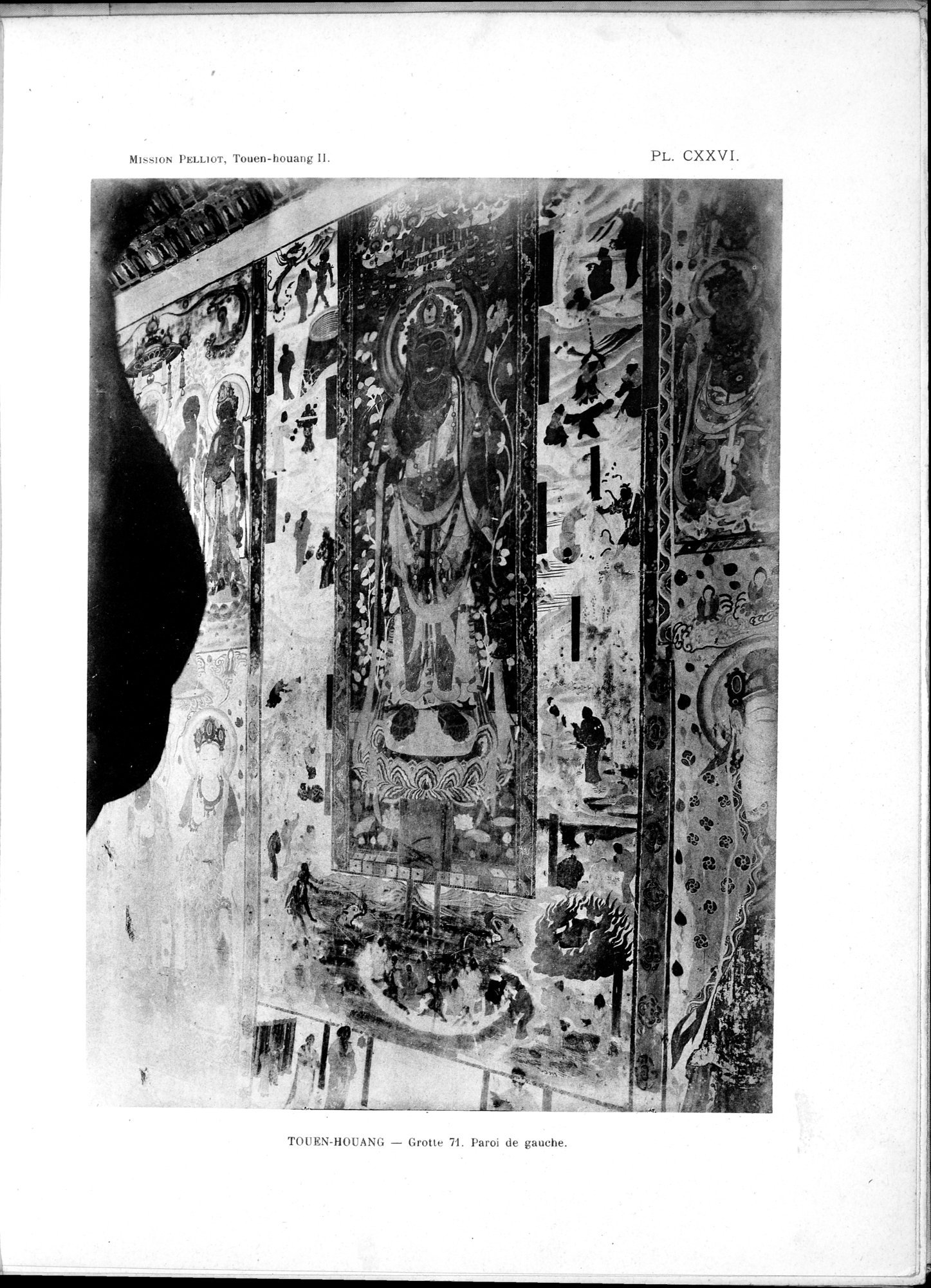 Les grottes de Touen-Houang : vol.2 / Page 133 (Grayscale High Resolution Image)