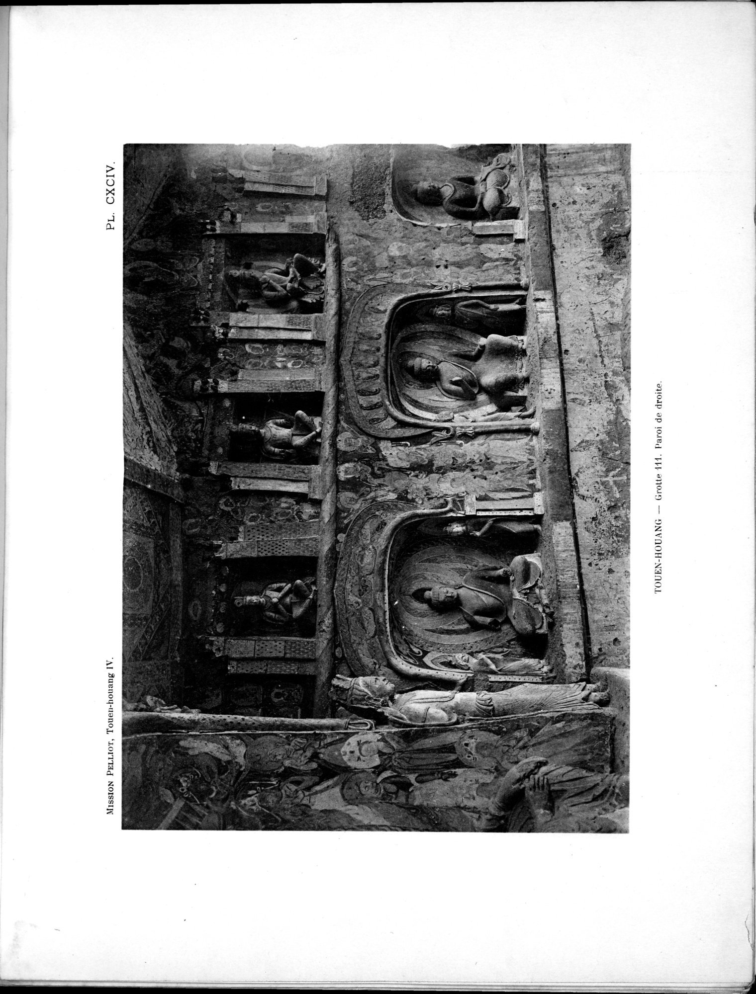 Les grottes de Touen-Houang : vol.4 / Page 13 (Grayscale High Resolution Image)
